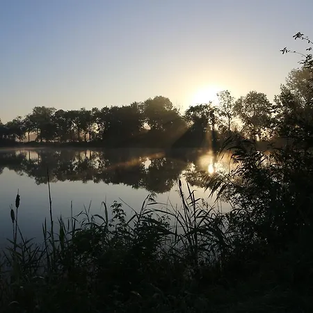 Мини-отель Faehrhaus Mitling Mark Westoverledingen